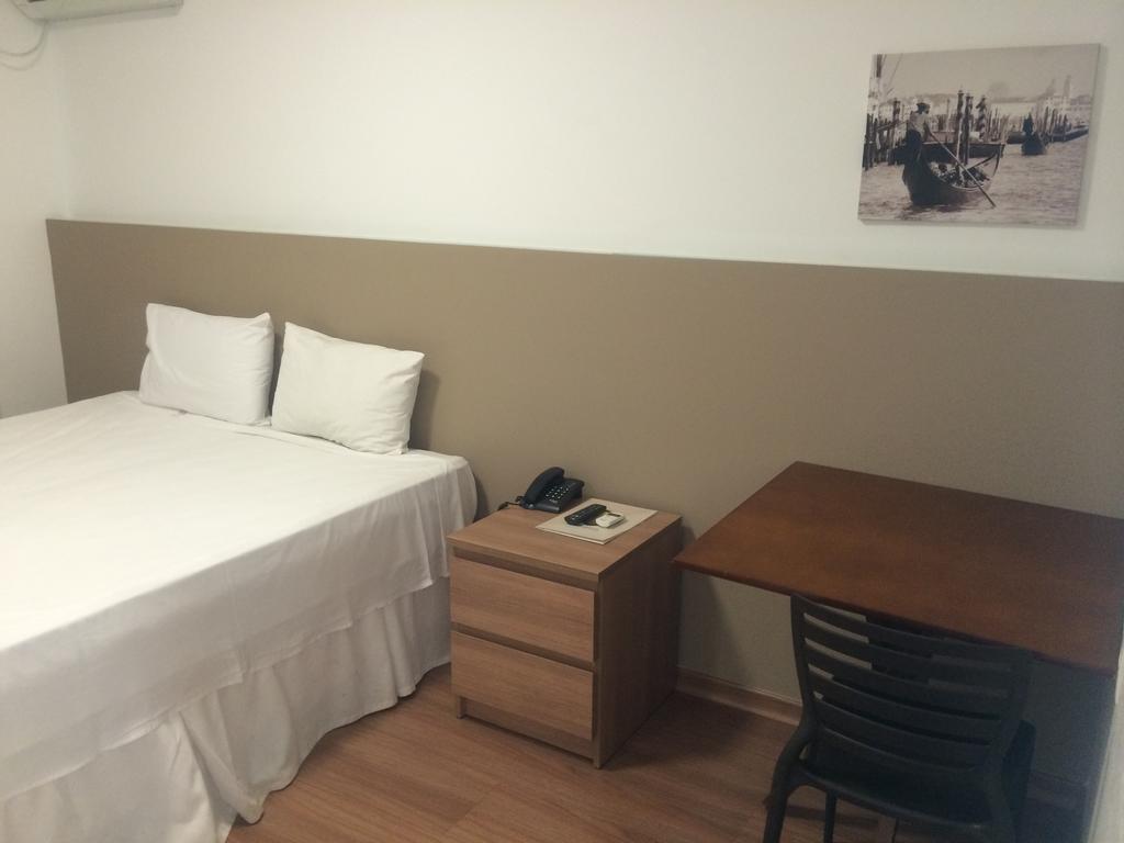 Lord Hotel Aeroporto Confins Vespasiano Exteriör bild