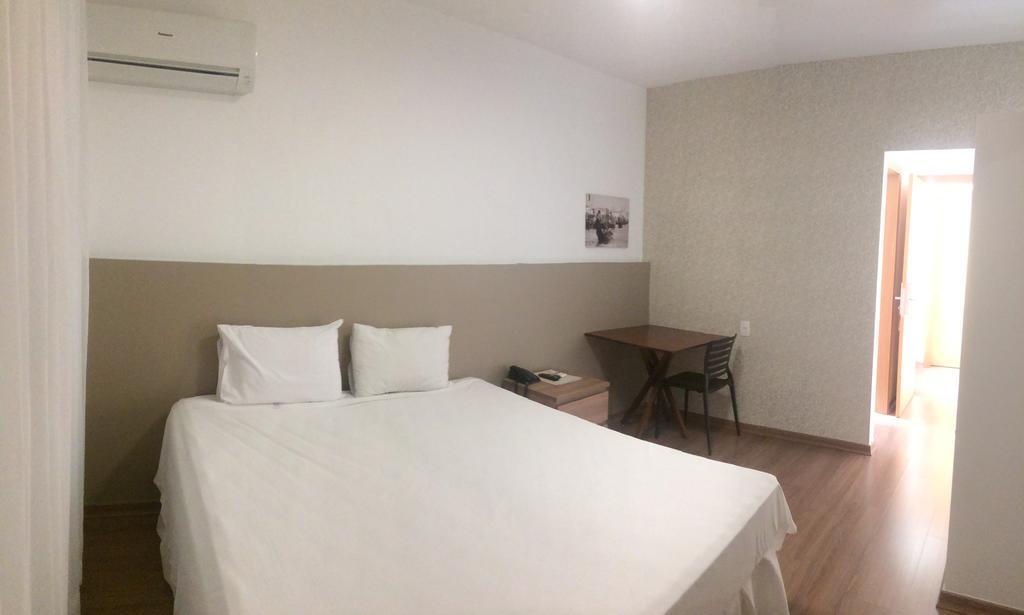 Lord Hotel Aeroporto Confins Vespasiano Exteriör bild
