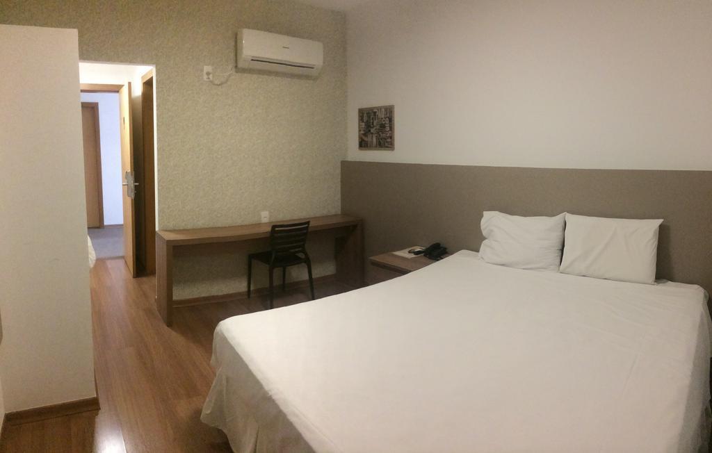 Lord Hotel Aeroporto Confins Vespasiano Exteriör bild