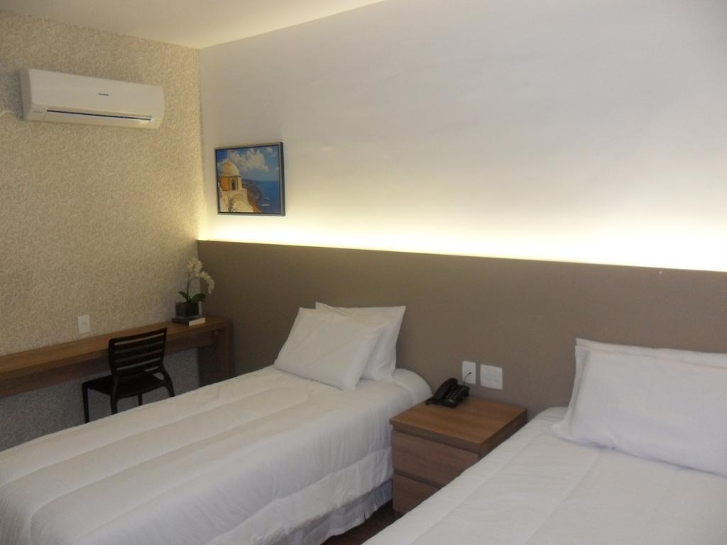 Lord Hotel Aeroporto Confins Vespasiano Exteriör bild