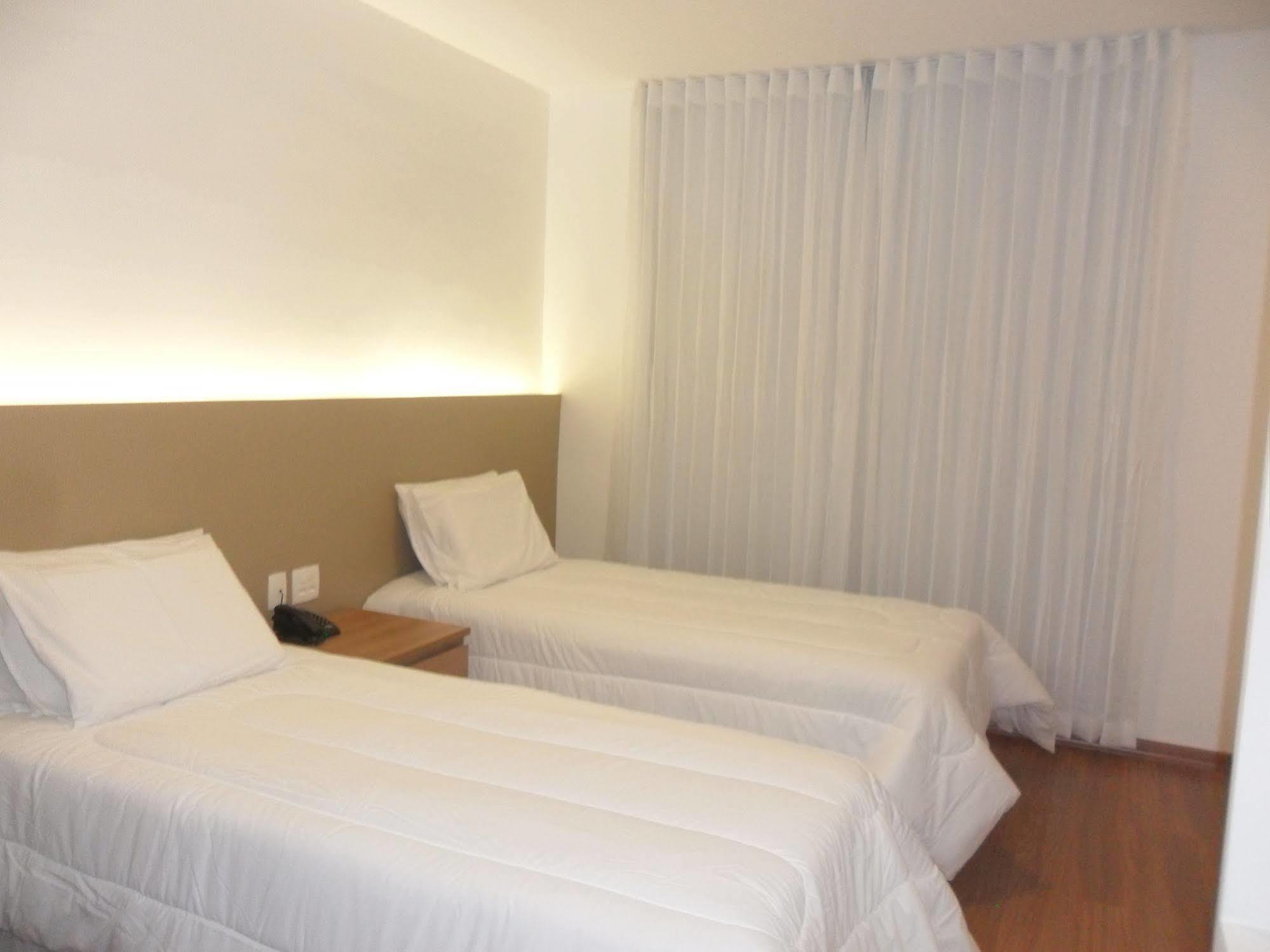 Lord Hotel Aeroporto Confins Vespasiano Exteriör bild